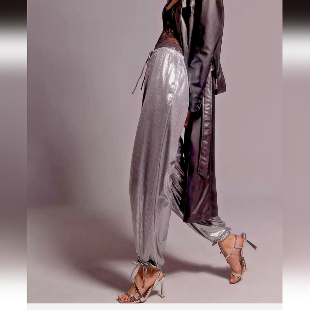 ANTHROPOLOGY Liquid Shine Parachute Pants - Small - Picture 3 of 12
